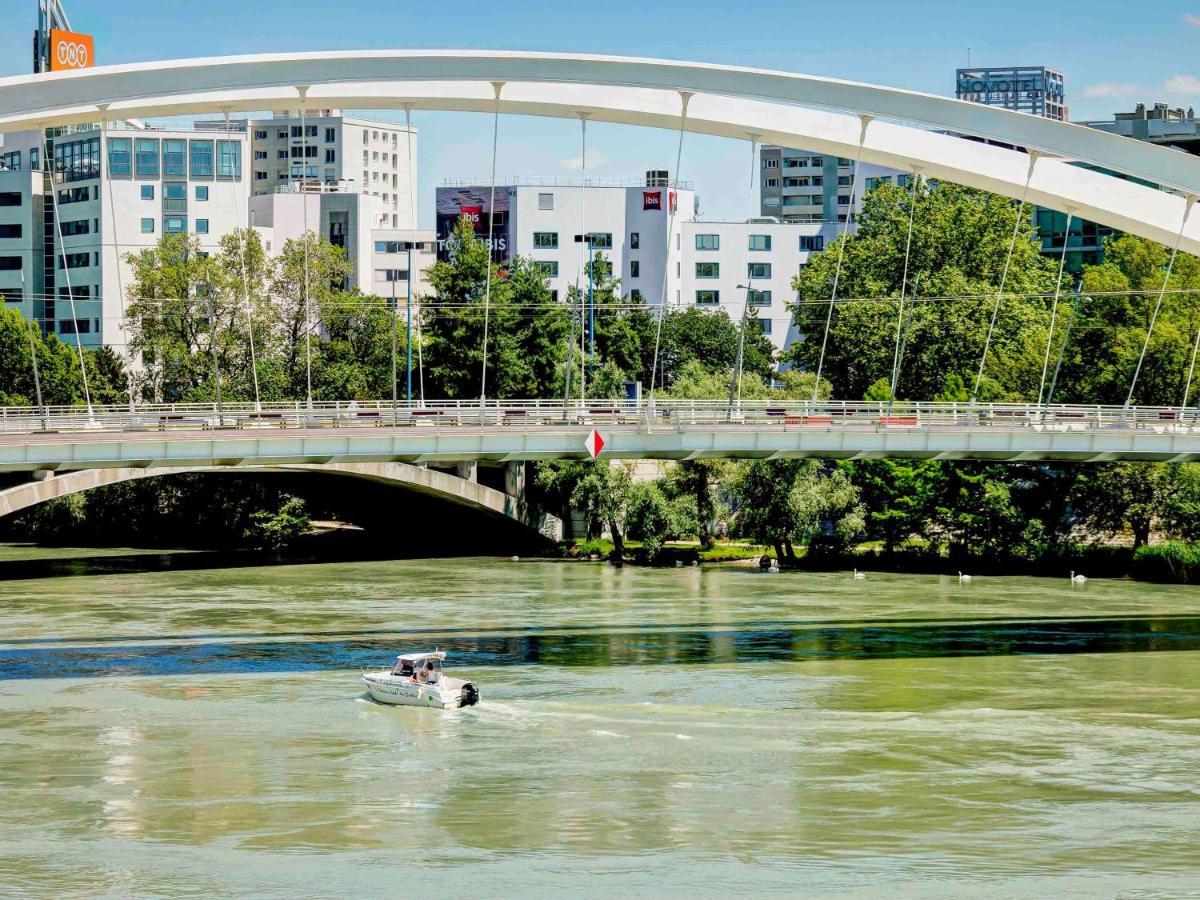 Ibis Lyon Gerland Musee Des Confluences Exterior foto